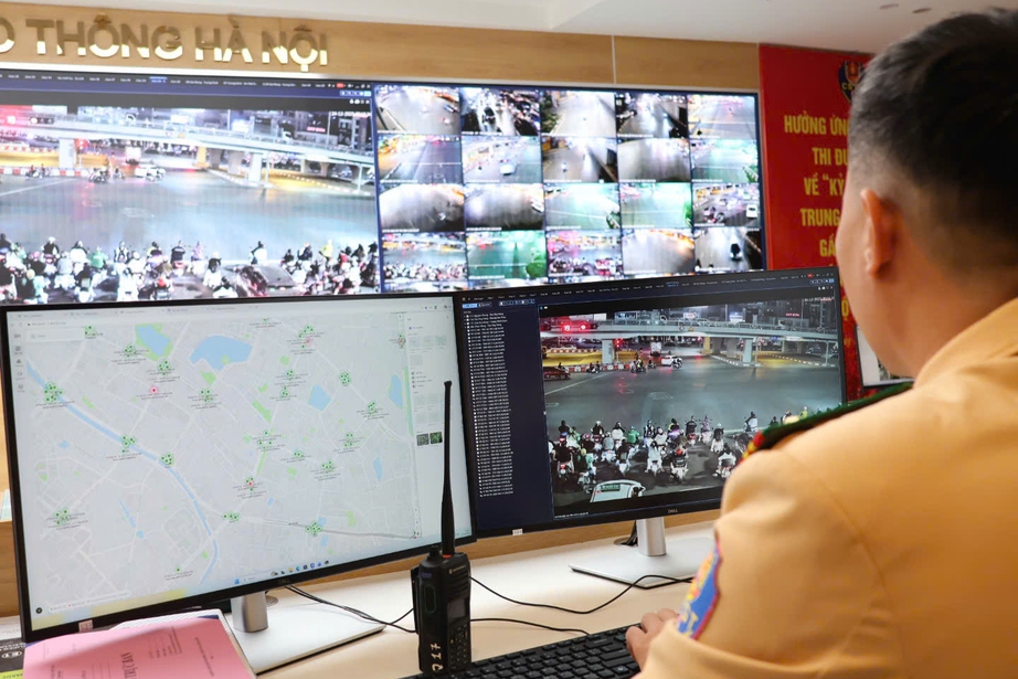 Hơn 1.500 tài xế "ma men" bị tạm giữ xe trong đêm Noel- Ảnh 5. Hơn 1.500 tài xế "ma men" bị tạm giữ xe trong đêm Noel- Ảnh 5.