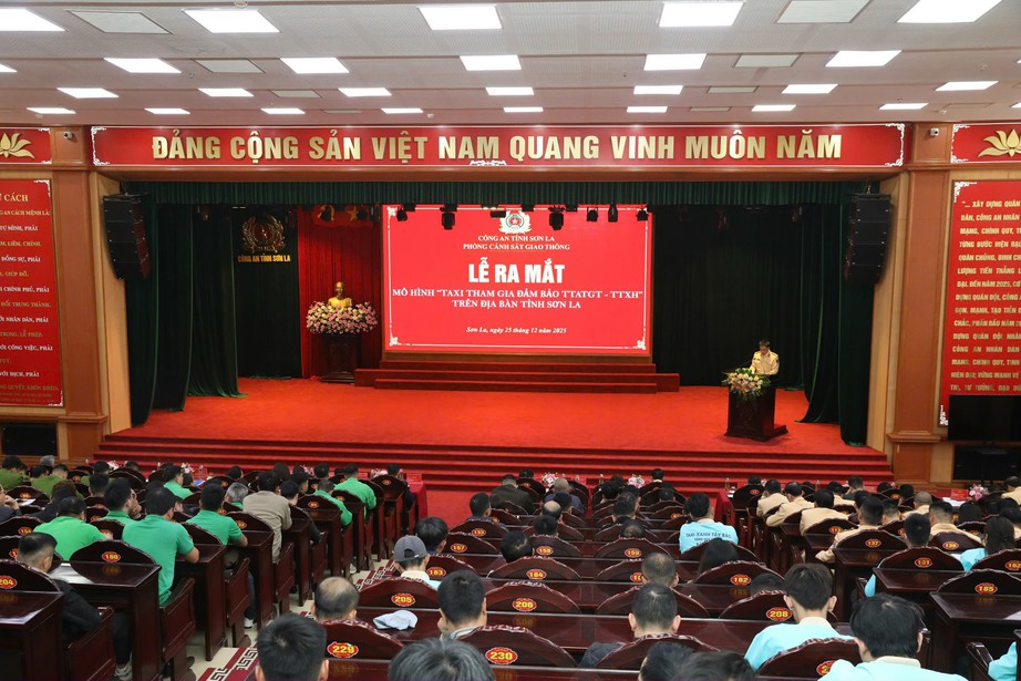 Sơn La triển khai m&ocirc; h&igrave;nh taxi bảo đảm trật tự an to&agrave;n giao th&ocirc;ng- Ảnh 1.