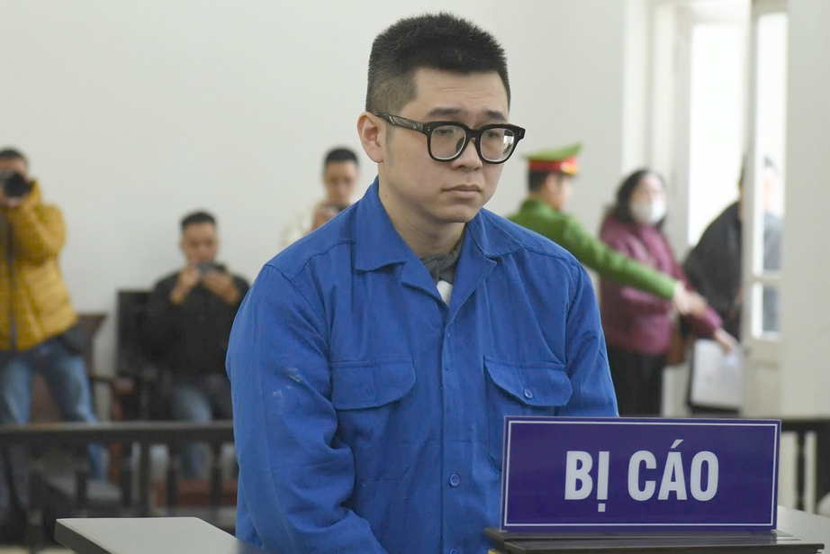 Hà Nội: Lý do hoãn xét xử người đàn ông đánh phụ nữ tại chung cư Sky Central- Ảnh 1. Hà Nội: Lý do hoãn xét xử người đàn ông đánh phụ nữ tại chung cư Sky Central- Ảnh 1.