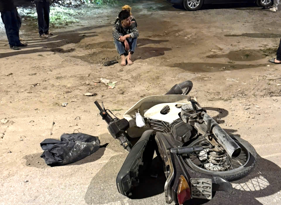 Hưng Yên: Thanh niên tăng ga, thông chốt nồng độ cồn, tông trực diện đại úy CSGT - Ảnh 1. Hưng Yên: Thanh niên tăng ga, thông chốt nồng độ cồn, tông trực diện đại úy CSGT - Ảnh 1.