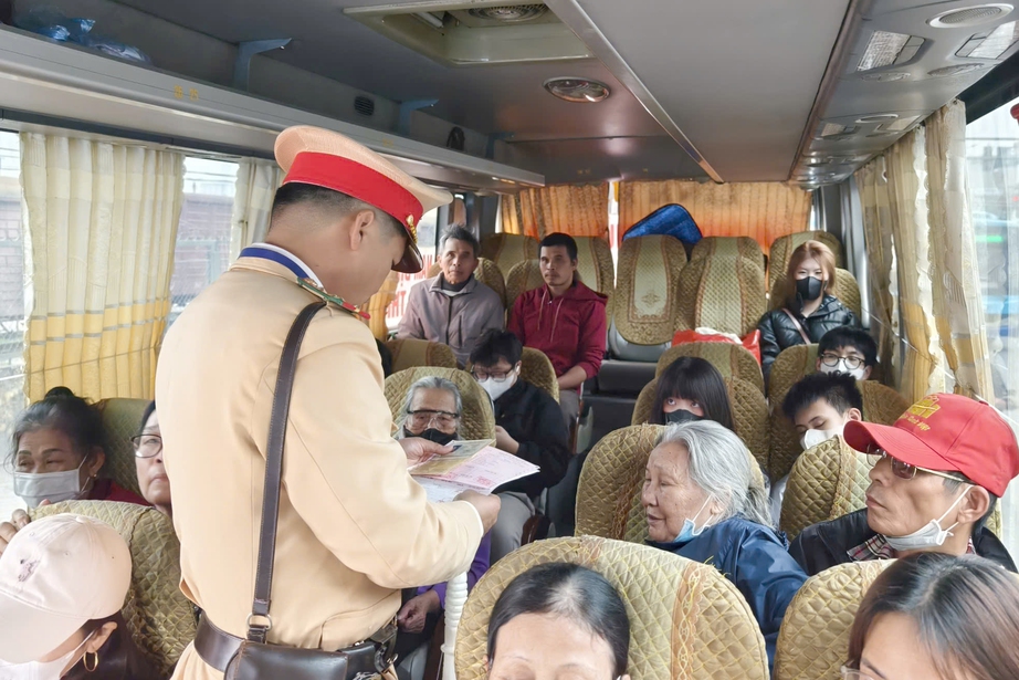 18 người tử vong do tai nạn giao thông ngày đầu nghỉ Tết Dương lịch 2026- Ảnh 2. 18 người tử vong do tai nạn giao thông ngày đầu nghỉ Tết Dương lịch 2026- Ảnh 2.