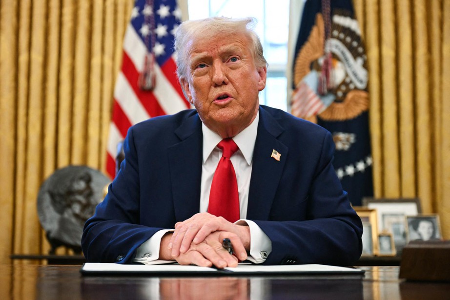&Ocirc;ng Trump tuy&ecirc;n bố Ukraine cơ bản đồng &yacute; trao đổi 500 tỷ USD đất hiếm với Mỹ- Ảnh 1.