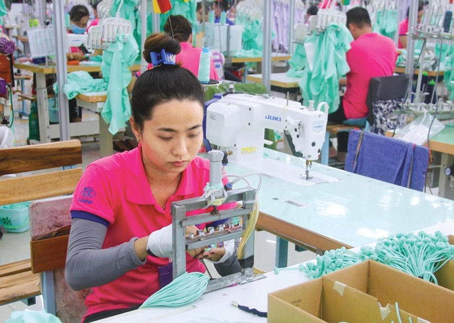 Doanh nghiệp hết &ldquo;đỏ mắt&rdquo; t&igrave;m lao động sau Tết- Ảnh 1.