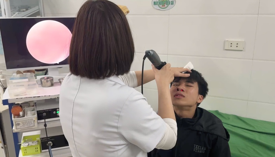 Triệu tập người đ&agrave;n &ocirc;ng đ&aacute;nh nam thanh ni&ecirc;n g&atilde;y mũi ở th&agrave;nh phố Vinh- Ảnh 2.