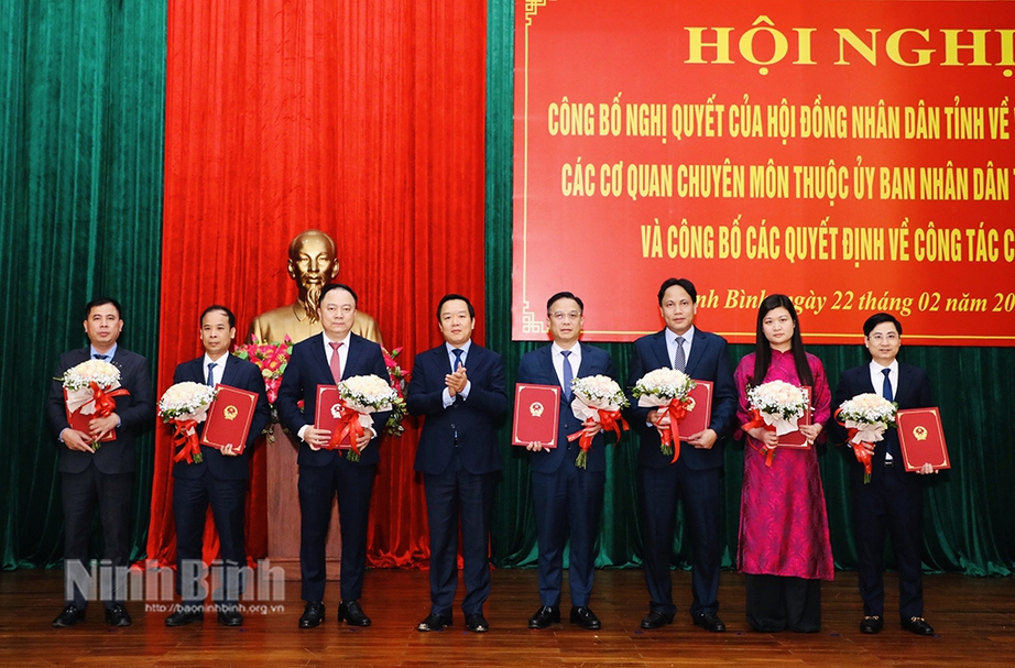 Hợp nhất nhiều sở, ng&agrave;nh ở Ninh B&igrave;nh- Ảnh 1.