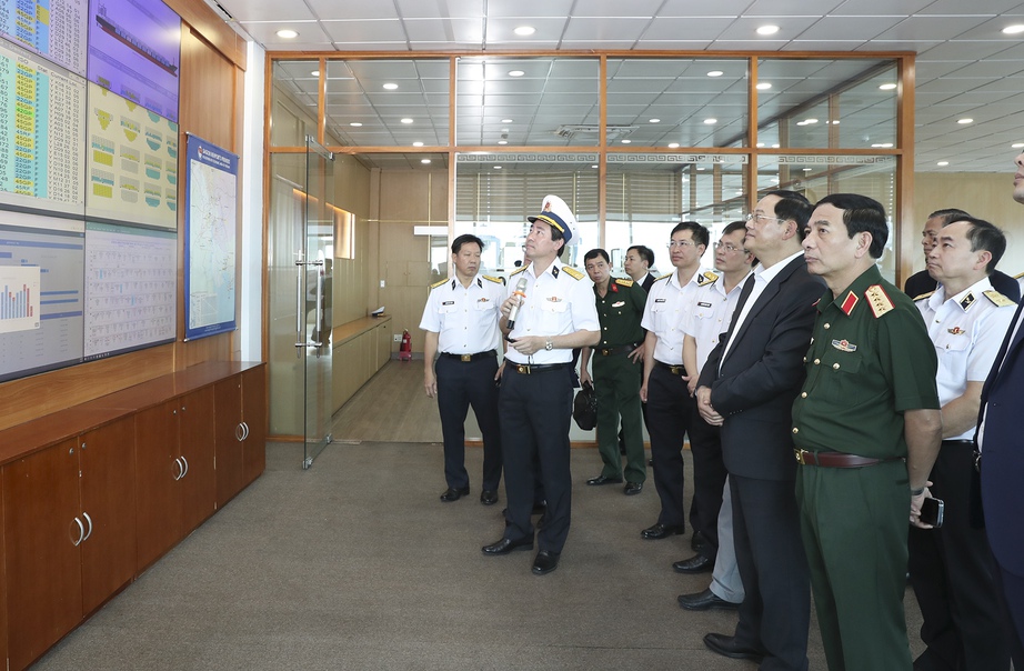 Thủ tướng L&agrave;o thăm Tổng c&ocirc;ng ty T&acirc;n cảng S&agrave;i G&ograve;n- Ảnh 4.