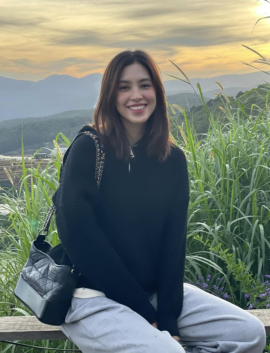 Hoa hậu Tiểu Vy: T&ocirc;i sẽ c&acirc;n nhắc nếu phải đ&oacute;ng cảnh n&oacute;ng- Ảnh 3.