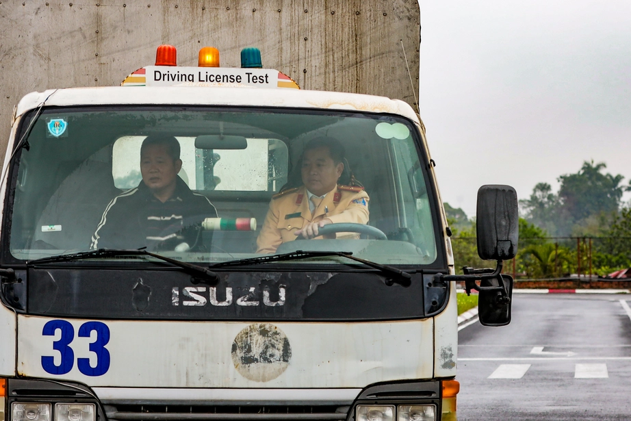 Điểm mới về s&aacute;t hạch l&aacute;i xe: Trượt l&yacute; thuyết vẫn được thi thực h&agrave;nh- Ảnh 2.