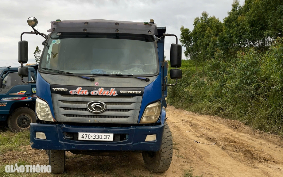 C&ocirc;ng an Đắk Lắk triệt ph&aacute; nhiều điểm khai th&aacute;c c&aacute;t tr&aacute;i ph&eacute;p tr&ecirc;n s&ocirc;ng Kr&ocirc;ng Ana- Ảnh 6.