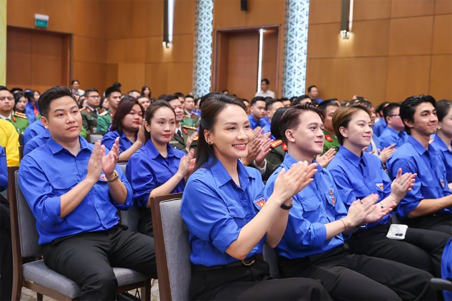 Thủ tướng nhắc tới "Bắc Bling", n&ecirc;u 3 y&ecirc;u cầu với thanh ni&ecirc;n Việt Nam- Ảnh 2.