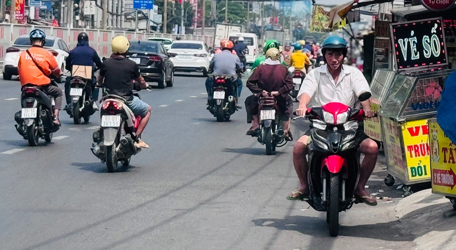 Xử nghi&ecirc;m vi phạm giao th&ocirc;ng, kh&ocirc;ng để nhờn luật- Ảnh 2.