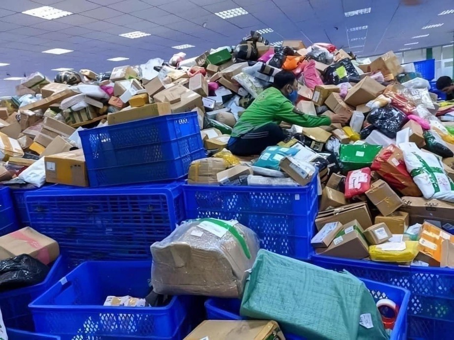 Bộ C&ocirc;ng thương đề xuất loạt giải ph&aacute;p "trị" gian lận v&agrave; trốn thuế tr&ecirc;n chợ mạng- Ảnh 2.