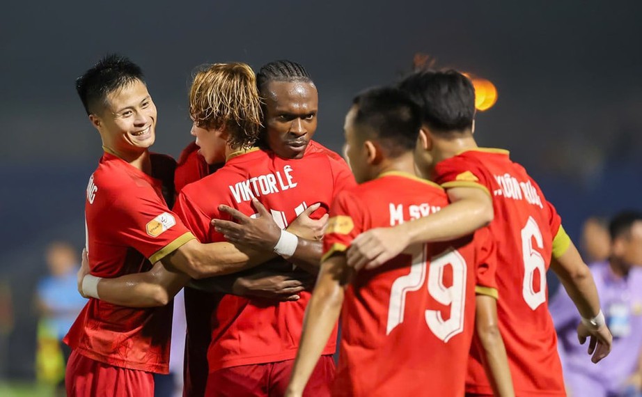 V-League: Sao Việt kiều bừng sáng, Hà Tĩnh “cưa” với Thể Công Viettel- Ảnh 1. V-League: Sao Việt kiều bừng sáng, Hà Tĩnh “cưa” với Thể Công Viettel- Ảnh 1.