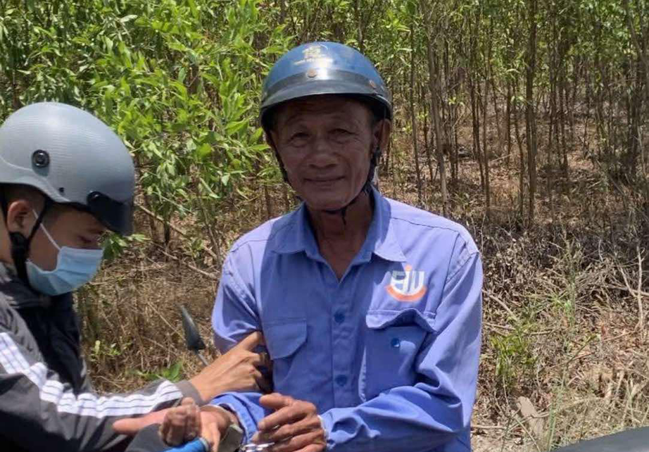 Bắt được người đ&agrave;n &ocirc;ng đ&acirc;m vợ hờ tử vong tr&ecirc;n phố- Ảnh 2.
