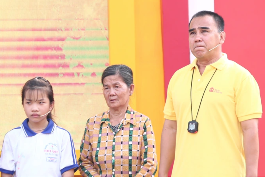 MC Quyền Linh xin lỗi- Ảnh 2.