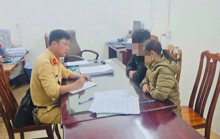 Tuy&ecirc;n Quang: Xử l&yacute; nh&oacute;m thanh ni&ecirc;n ngổ ng&aacute;o, ph&oacute;ng nhanh vượt ẩu từ th&ocirc;ng tin mạng x&atilde; hội- Ảnh 1.