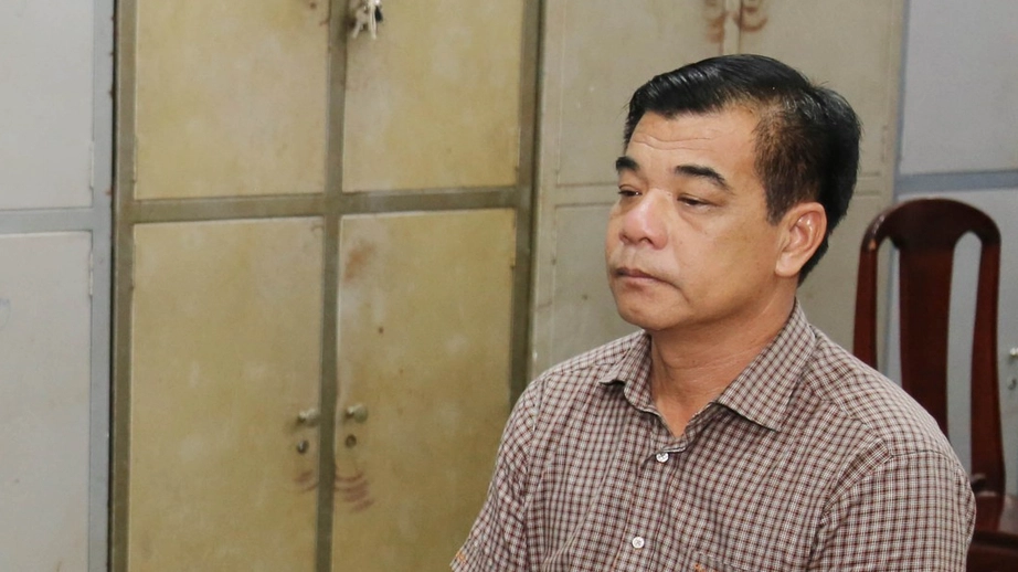 S&oacute;c Trăng: Tạm giữ gi&aacute;m đốc, kế to&aacute;n lừa đảo 20 tỷ đồng- Ảnh 1.