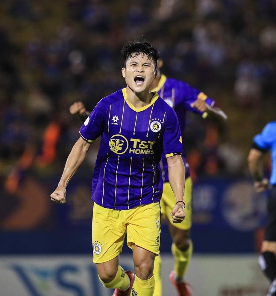 V-League 2024-2025: H&agrave; Nội nhấn ch&igrave;m B&igrave;nh Dương, Thanh Ho&aacute; ngắt mạch 13 trận kh&ocirc;ng thắng- Ảnh 1.