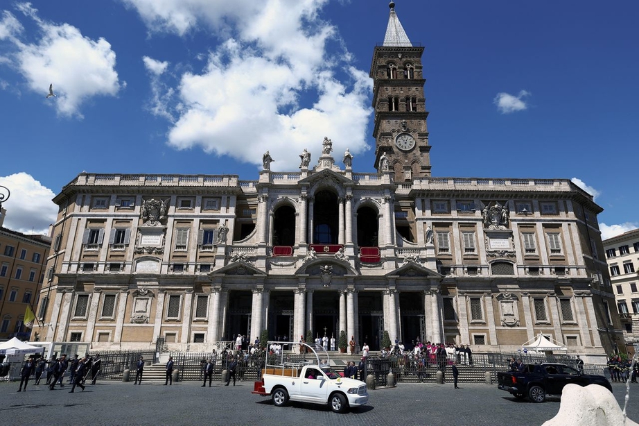 To&agrave;n cảnh tang lễ Gi&aacute;o ho&agrave;ng Francis tại Vatican qua ảnh- Ảnh 12.