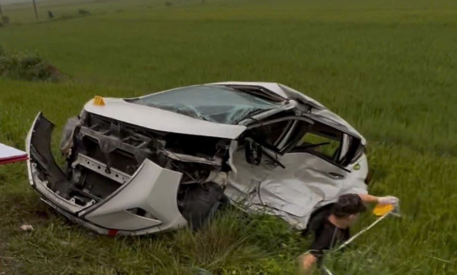 Điện Bi&ecirc;n: Hai &ocirc; t&ocirc; va chạm, một người tử vong, một t&agrave;i xế c&oacute; nồng độ cồn kịch khung- Ảnh 1.