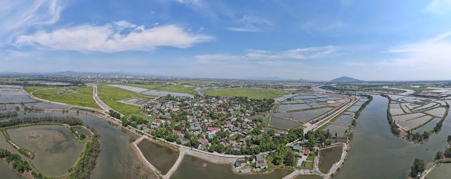 Đội nắng thi c&ocirc;ng đường v&agrave;nh đai ph&iacute;a Đ&ocirc;ng TP H&agrave; Tĩnh- Ảnh 1.