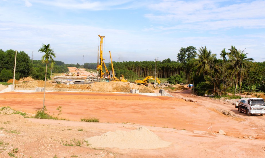 Toàn cảnh công trình đường trăm tỷ đồng ở Quảng Trị sau hơn 2 tháng thay nhà thầu- Ảnh 7. Toàn cảnh công trình đường trăm tỷ đồng ở Quảng Trị sau hơn 2 tháng thay nhà thầu- Ảnh 7.