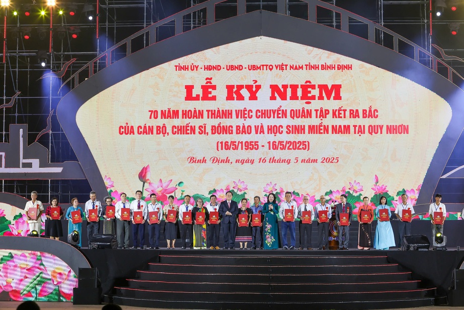 Vang vọng hào khí 300 ngày đêm tập kết ra Bắc- Ảnh 2. Vang vọng hào khí 300 ngày đêm tập kết ra Bắc- Ảnh 2.