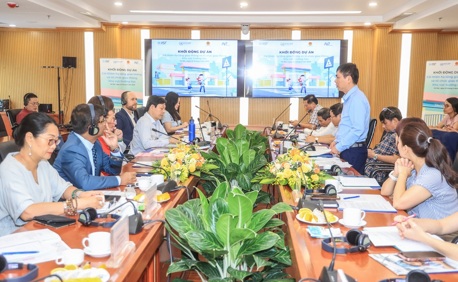 Khởi động dự &aacute;n &ldquo;Cải thiện hạ tầng giao th&ocirc;ng v&agrave; tổ chức giao th&ocirc;ng khu vực trường học&rdquo;- Ảnh 1.