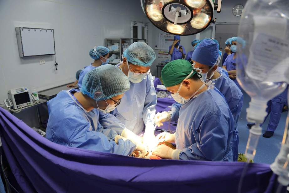 Nén nỗi đau, người vợ chấp thuận hiến tạng chồng cứu người- Ảnh 2. Nén nỗi đau, người vợ chấp thuận hiến tạng chồng cứu người- Ảnh 2.