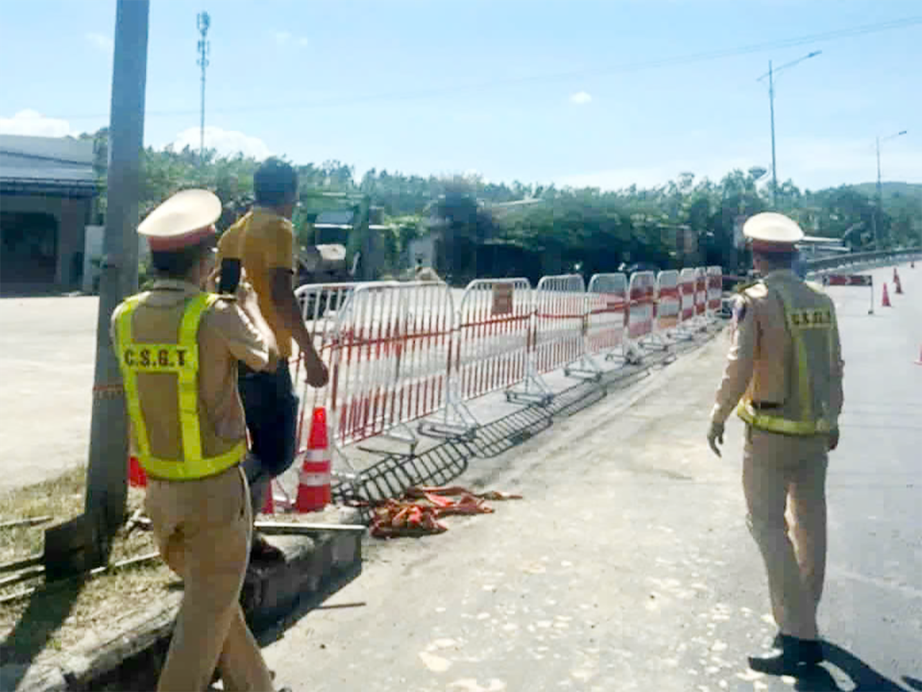 Quảng Ng&atilde;i đảm bảo ATGT phục vụ lễ Quốc tang nguy&ecirc;n Chủ tịch nước Trần Đức Lương- Ảnh 1.