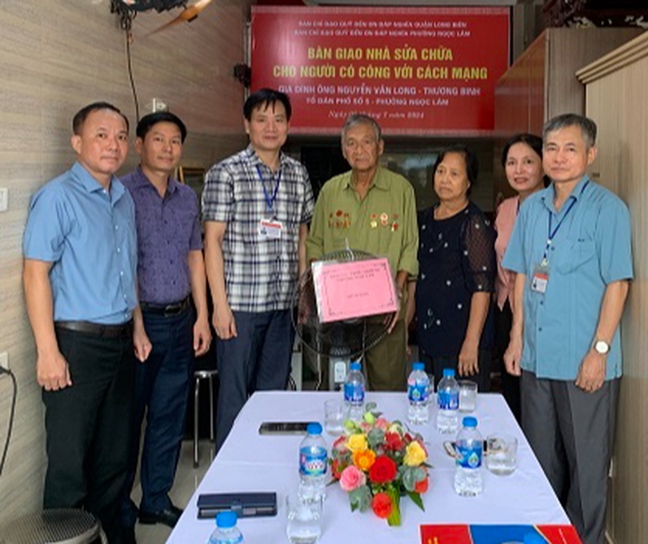 Hà Nội: Hỗ trợ xây dựng, sửa chữa nhà ở cho người có công và thân nhân liệt sĩ- Ảnh 1. Hà Nội: Hỗ trợ xây dựng, sửa chữa nhà ở cho người có công và thân nhân liệt sĩ- Ảnh 1.