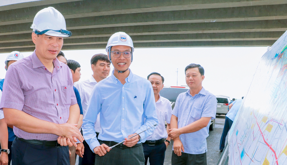 Thứ trưởng Phạm Minh H&agrave;: Đẩy tiến độ c&aacute;c dự &aacute;n tr&ecirc;n nguy&ecirc;n tắc kh&ocirc;ng tăng tổng mức đầu tư- Ảnh 1.