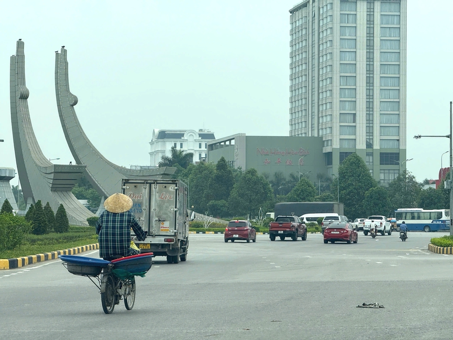 Thanh H&oacute;a: Sớm khắc phục điểm đen ở v&ograve;ng xuyến BigC- Ảnh 2.