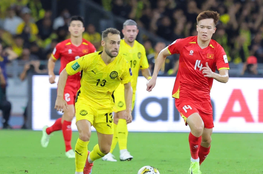 V&ograve;ng loại Asian Cup: Tuyển Việt Nam thua trắng tr&ecirc;n s&acirc;n Malaysia- Ảnh 1.