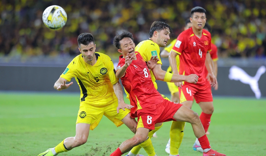 V&ograve;ng loại Asian Cup: Tuyển Việt Nam thua trắng tr&ecirc;n s&acirc;n Malaysia- Ảnh 2.