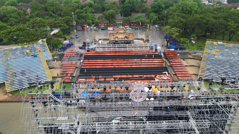 L&ugrave;i ng&agrave;y tổ chức Chung kết Hoa hậu Việt Nam 2024 v&igrave; mưa lớn ở Huế- Ảnh 1.