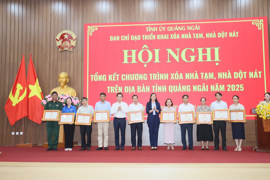 Đến 30/6, Quảng Ng&atilde;i x&oacute;a hơn 6.300 nh&agrave; tạm, nh&agrave; dột n&aacute;t- Ảnh 3.