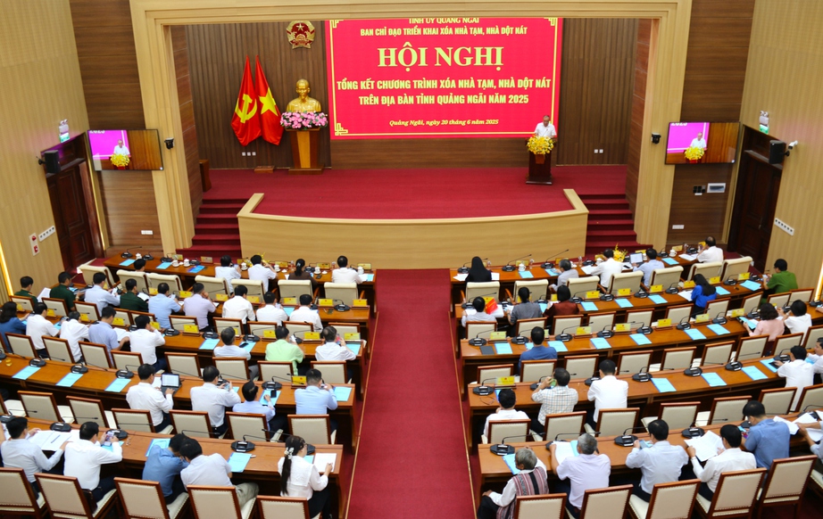Đến 30/6, Quảng Ng&atilde;i x&oacute;a hơn 6.300 nh&agrave; tạm, nh&agrave; dột n&aacute;t- Ảnh 1.