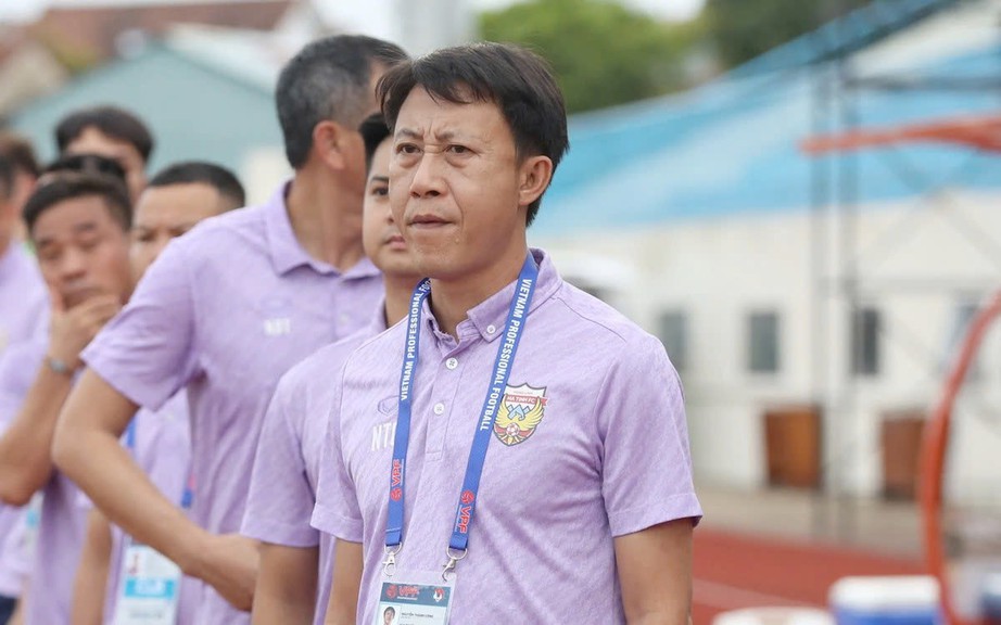 HLV Nguyễn Th&agrave;nh C&ocirc;ng bất ngờ chia tay CLB H&agrave; Tĩnh- Ảnh 1.