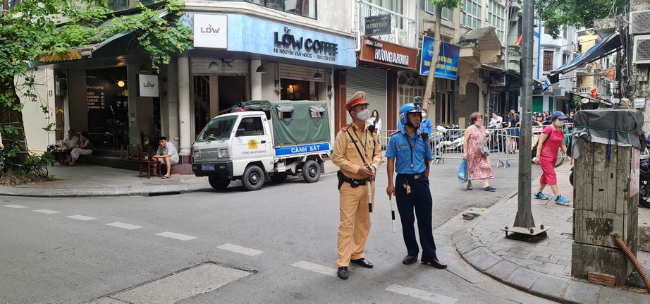 Th&iacute; sinh cả nước nhẹ nh&otilde;m kh&eacute;p lại kỳ thi tốt nghiệp THPT 2025- Ảnh 11.