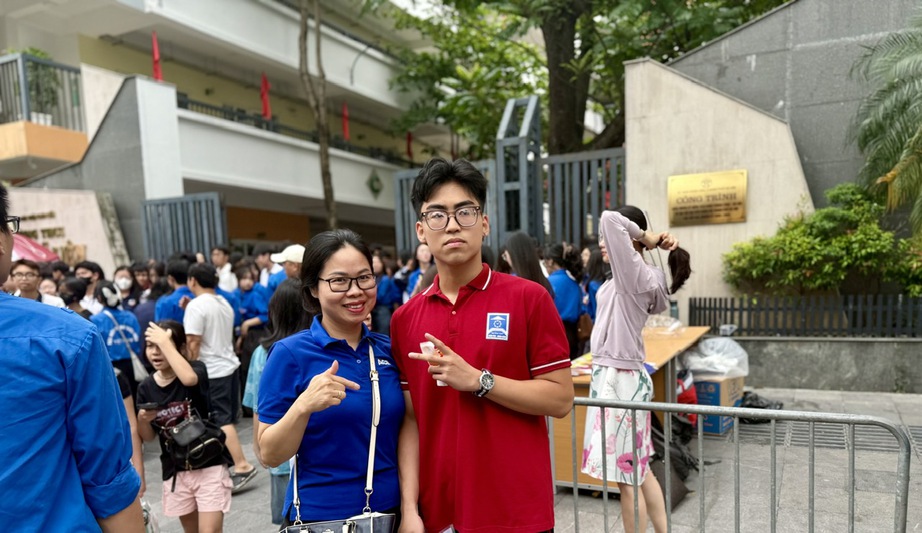 Th&iacute; sinh cả nước nhẹ nh&otilde;m kh&eacute;p lại kỳ thi tốt nghiệp THPT 2025- Ảnh 6.