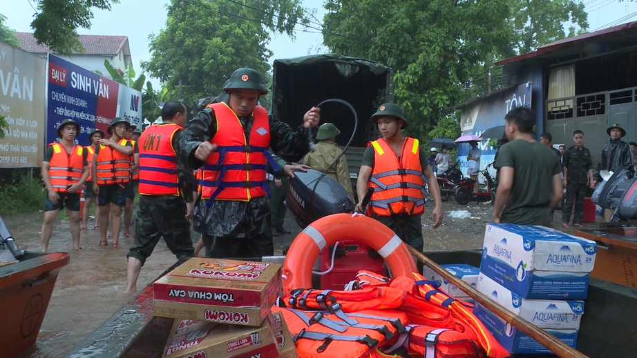 Th&aacute;i Nguy&ecirc;n: T&igrave;m thấy thi thể 2 ch&aacute;u b&eacute; bị nước lũ cuốn tr&ocirc;i- Ảnh 2.