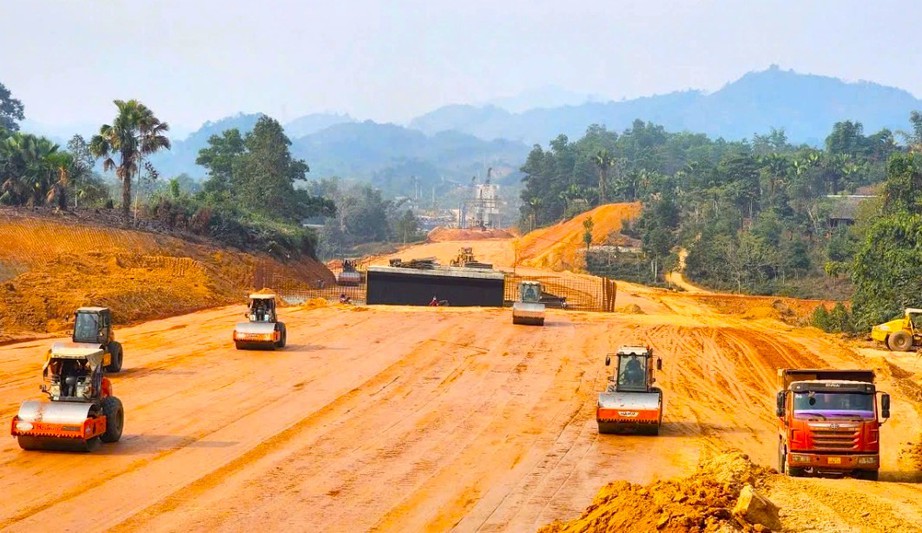 Đề nghị 4 địa phương quản chặt chất lượng thi công dự án cao tốc- Ảnh 1. Đề nghị 4 địa phương quản chặt chất lượng thi công dự án cao tốc- Ảnh 1.