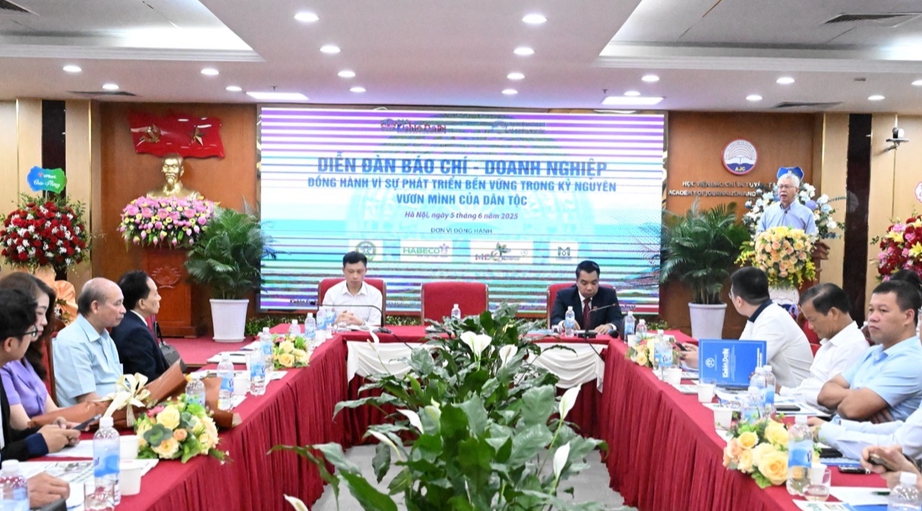 B&aacute;o ch&iacute; đồng h&agrave;nh c&ugrave;ng doanh nghiệp ph&aacute;t triển bền vững trong kỷ nguy&ecirc;n mới- Ảnh 4.