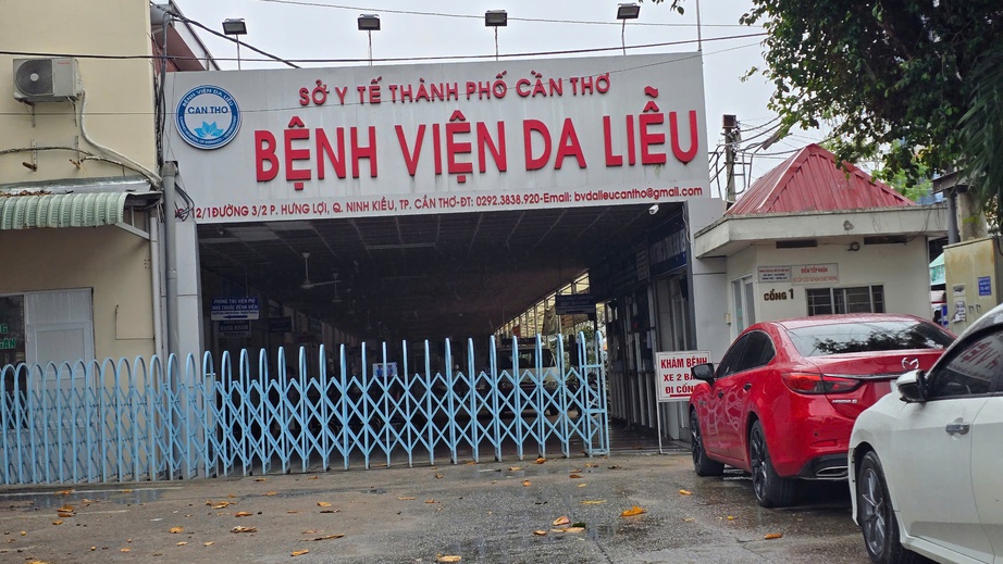 Chuyển cơ quan điều tra làm rõ 12 sản phẩm mỹ phẩm giả tại Bệnh viện Da liễu Cần Thơ- Ảnh 1. Chuyển cơ quan điều tra làm rõ 12 sản phẩm mỹ phẩm giả tại Bệnh viện Da liễu Cần Thơ- Ảnh 1.