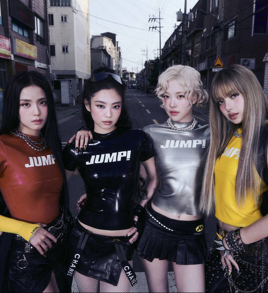 BlackPink tạo cơn địa chấn với MV "Jump"- Ảnh 2.