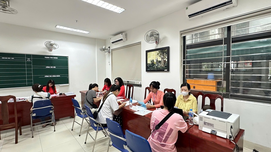 H&agrave; Nội: Phụ huynh cần nộp hồ sơ tuyển sinh đầu cấp trước 18/7- Ảnh 1.