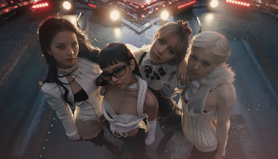 Em xinh say hi, Phương Mỹ Chi bị truất top 1 bảng xếp hạng trong nước bởi BlackPink
- Ảnh 2.