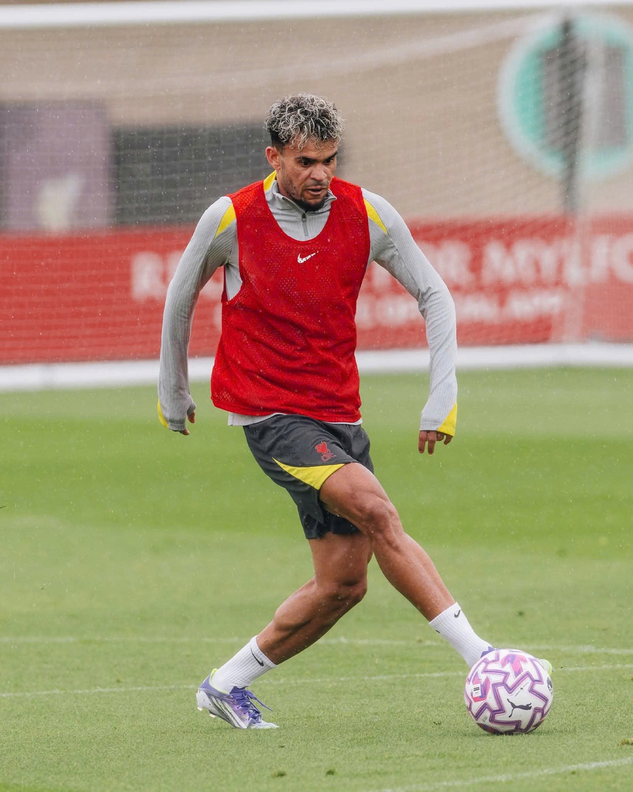 Luis Diaz đ&ograve;i ra đi, Liverpool chốt gi&aacute; khiến loạt &ldquo;đại gia&rdquo; ch&acirc;u &Acirc;u ch&ugrave;n ch&acirc;n- Ảnh 1.