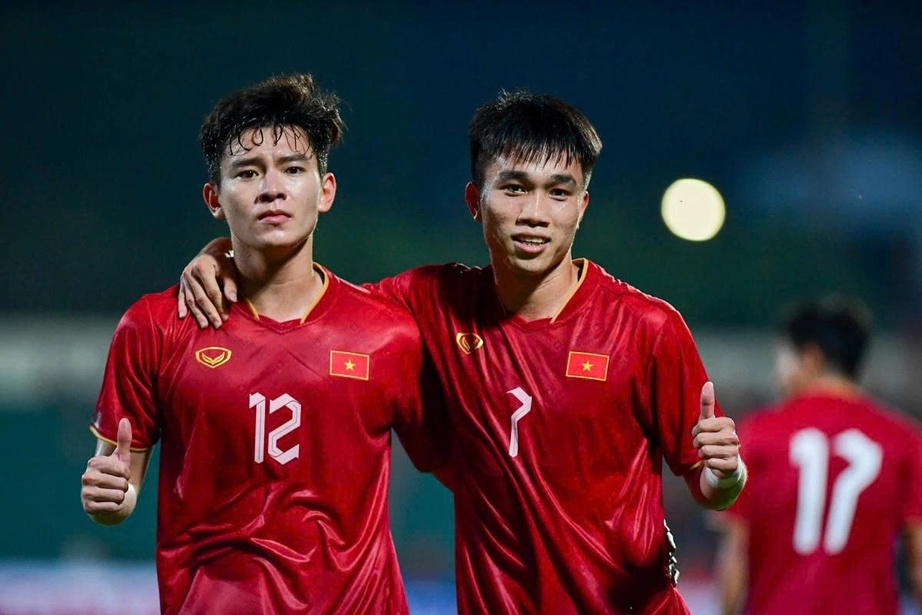 U23 Việt Nam s&aacute;ng cửa v&agrave;o b&aacute;n kết giải Đ&ocirc;ng Nam &Aacute; d&ugrave; chưa ra s&acirc;n?- Ảnh 1.